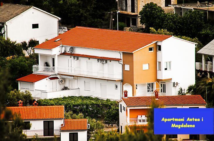 Apartments Antea & Magdalena Pirovac Esterno foto