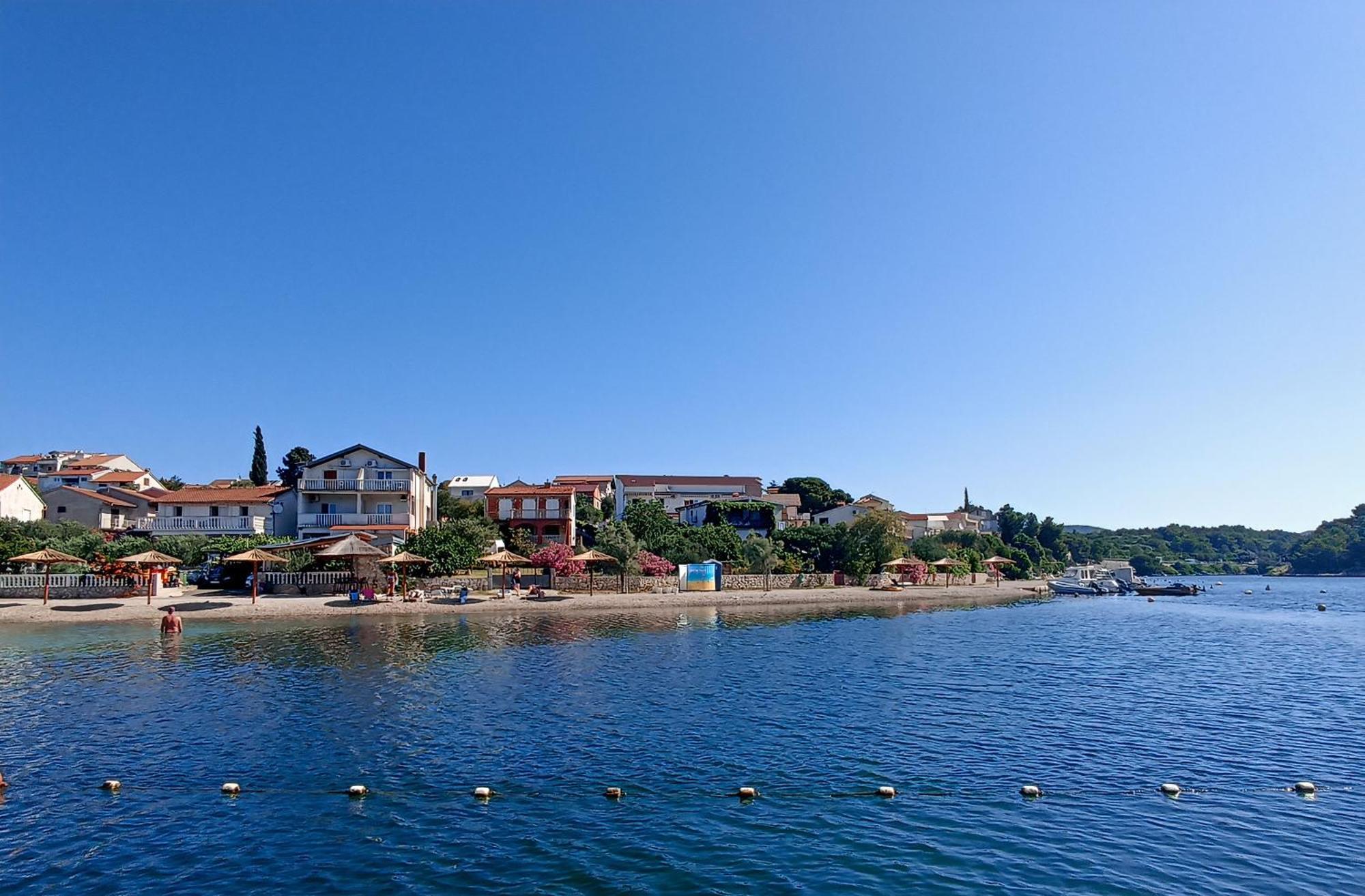 Apartments Antea & Magdalena Pirovac Esterno foto