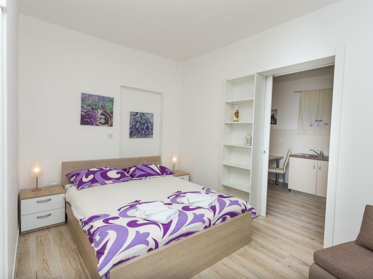 Apartments Antea & Magdalena Pirovac Esterno foto